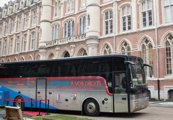 Bus accès au droit